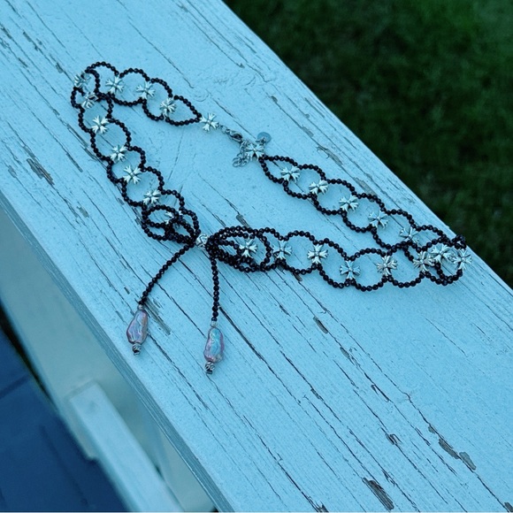 HWN1 Handmade Black Spinel Braided Choker Necklace with Freshwater Keshi Pearl - Picture 8 of 9